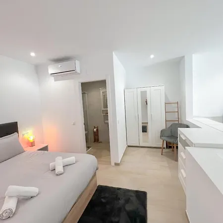 Cozy And Modern Family Flat Carihuela * トレモリノス