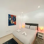 Апартаменти Cozy And Modern Family Flat Carihuela Торремолінос