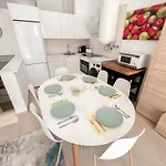 Апартаменти Cozy And Modern Family Flat Carihuela Торремолінос
