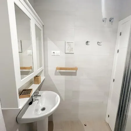 Cozy And Modern Family Flat Carihuela *