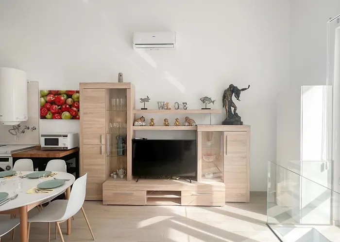 Cozy And Modern Family Flat Carihuela